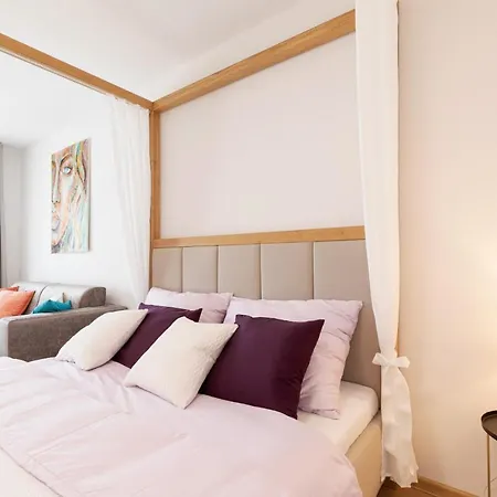 Apartment Rasl House *