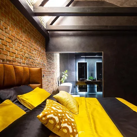 Rasl House *