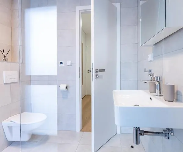 Apartman Rasl House *